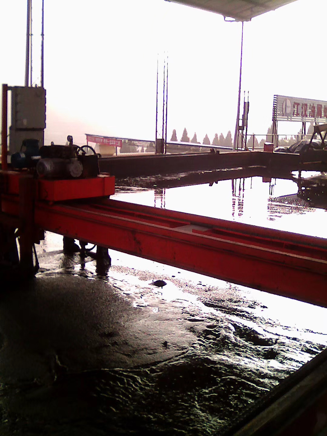 陶(tao)瓷柱(zhu)塞泵(beng)使用(yong)現場(chang)油田(tian)項目(mu)建設(she)