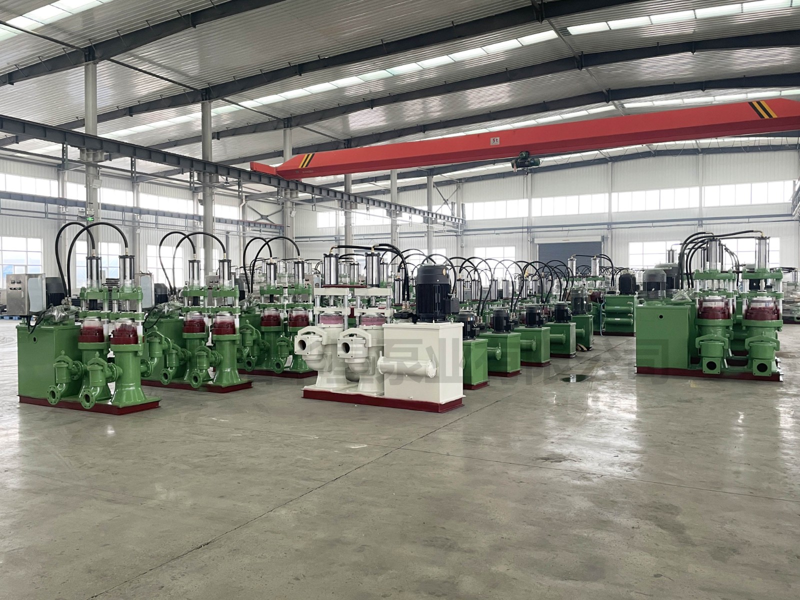 液(ye)壓陶瓷柱(zhu)塞泥漿泵(beng)