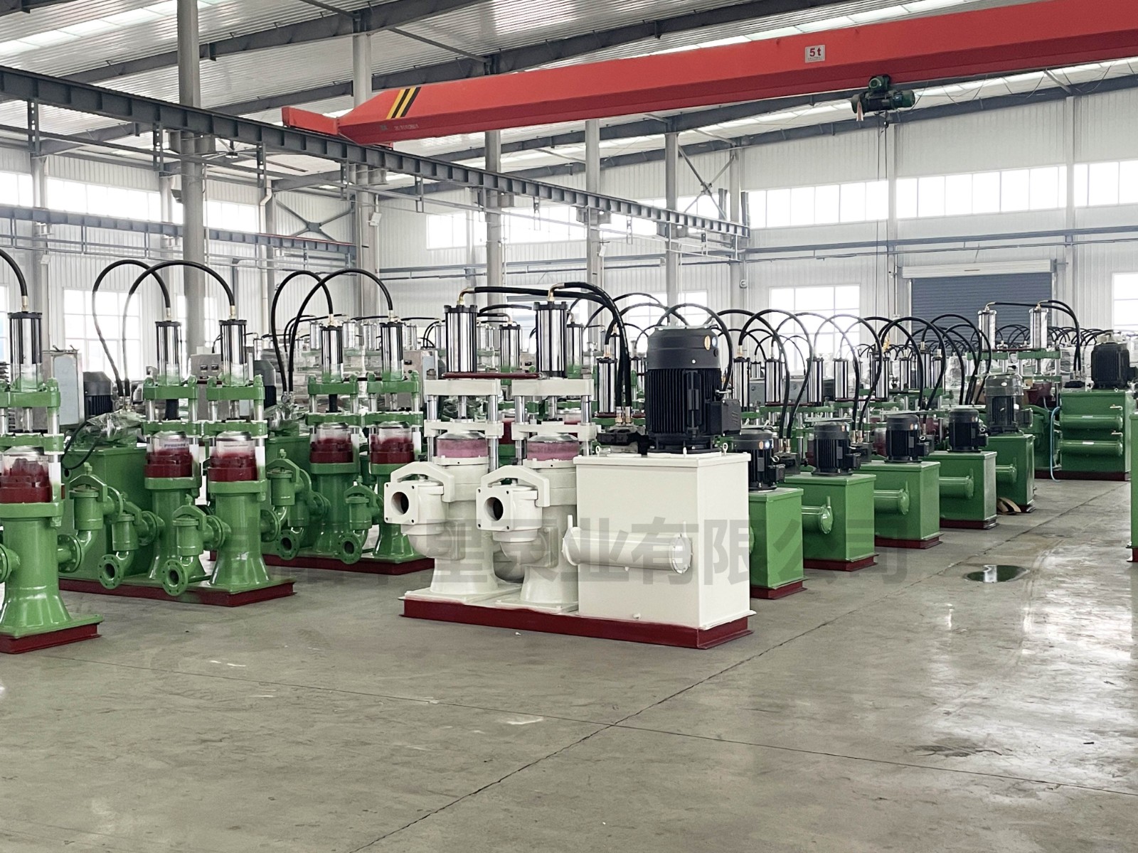 液壓陶(tao)瓷柱塞泥(ni)漿泵