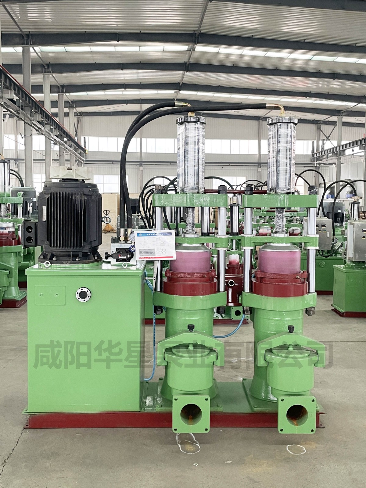 液壓陶(tao)瓷柱塞泥(ni)漿泵