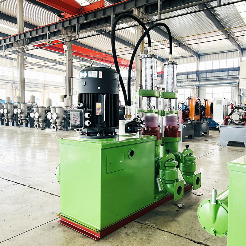 YB200液(ye)壓陶(tao)瓷柱(zhu)塞泵(beng)2