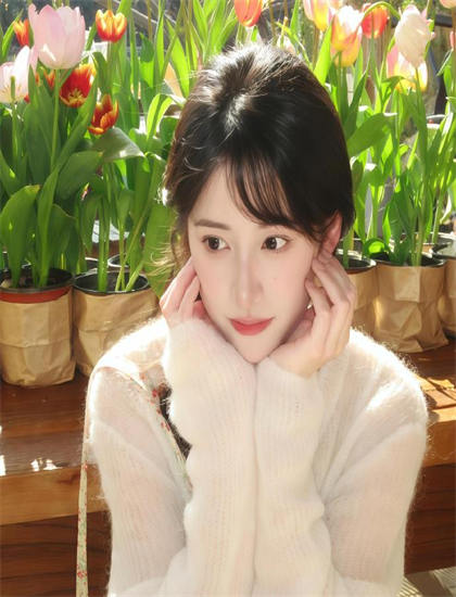 《吾岸》网剧在线观看_女人让男人玩_鳄鱼小顽皮爱洗澡中文版